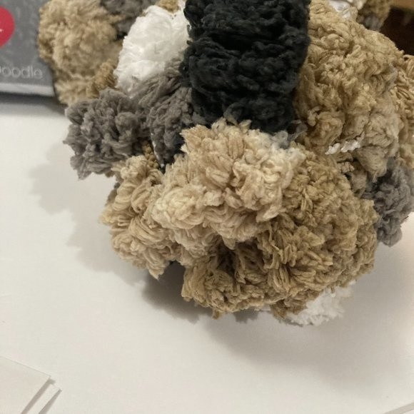 Red Heart Pomp A Doodle Jumbo Yarn Granite Pom Pom Brown Black White - Picture 11 of 13